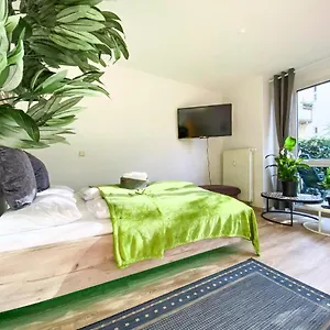 Wohlfuehl-apartment Mit Kostenfreier Tiefgarage, Wifi & Terrasse Leipzig